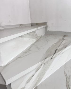 лестница из керамогранита