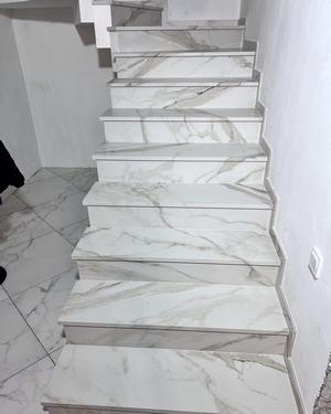 лестница из керамогранита