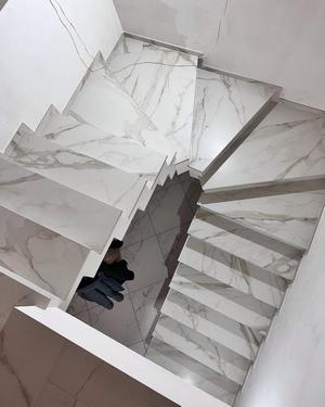 лестница из керамогранита