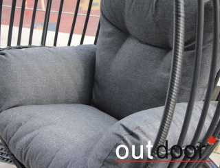 Подвесное кресло "кокон" из ротанга OUTDOOR Самуи, черное